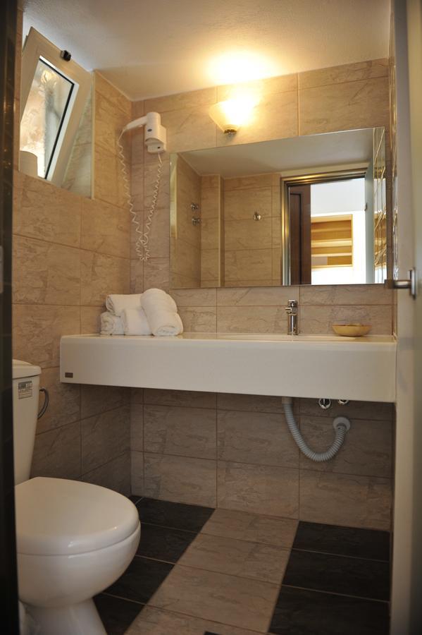 Hotel Rea Megali Ammos  Bagian luar foto
