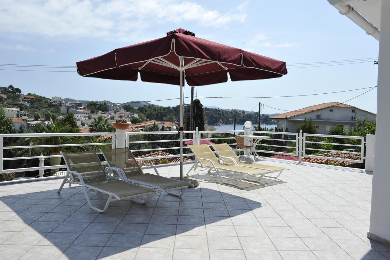 Hotel Rea Megali Ammos  Bagian luar foto
