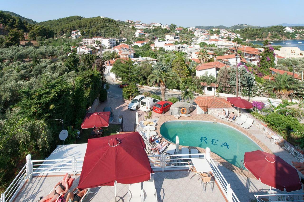 Hotel Rea Megali Ammos  Bagian luar foto