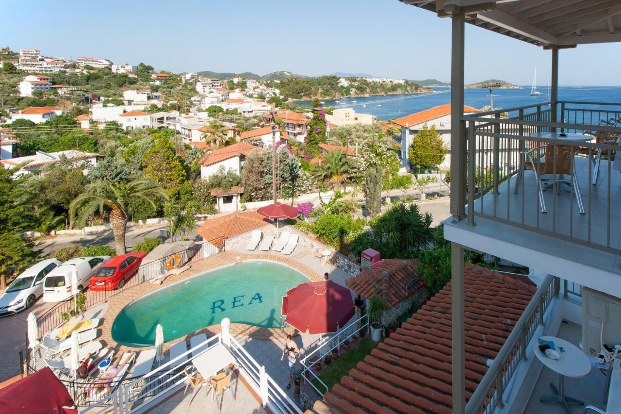 Hotel Rea Megali Ammos  Bagian luar foto