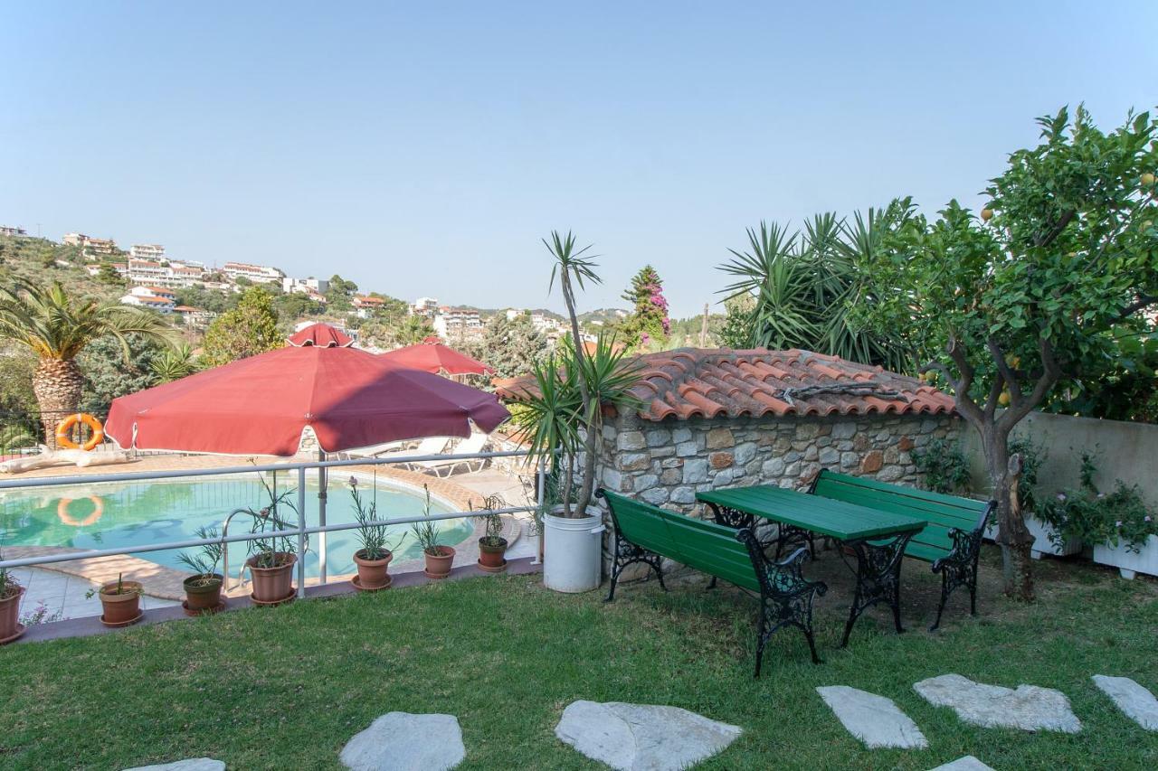 Hotel Rea Megali Ammos  Bagian luar foto