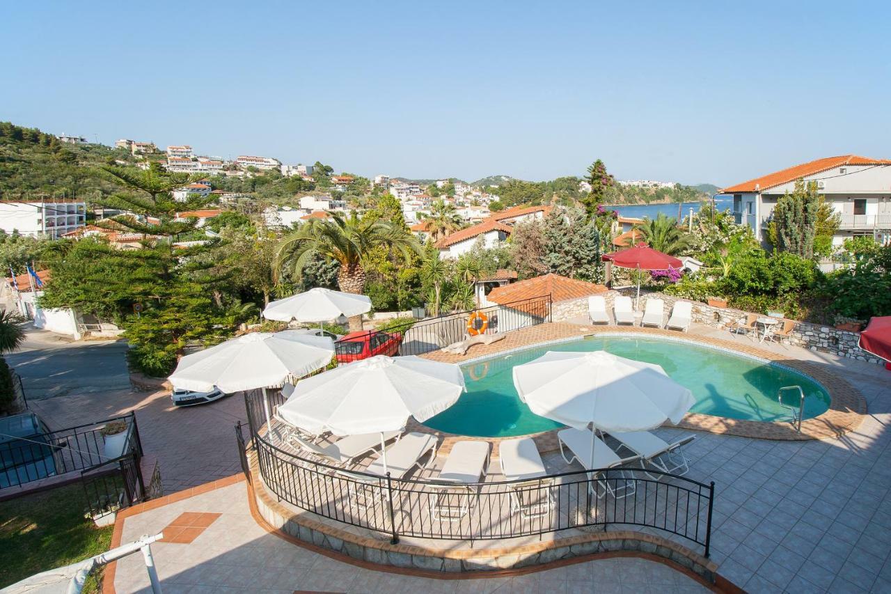 Hotel Rea Megali Ammos  Bagian luar foto