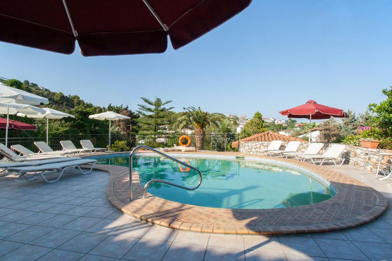 Hotel Rea Megali Ammos  Bagian luar foto