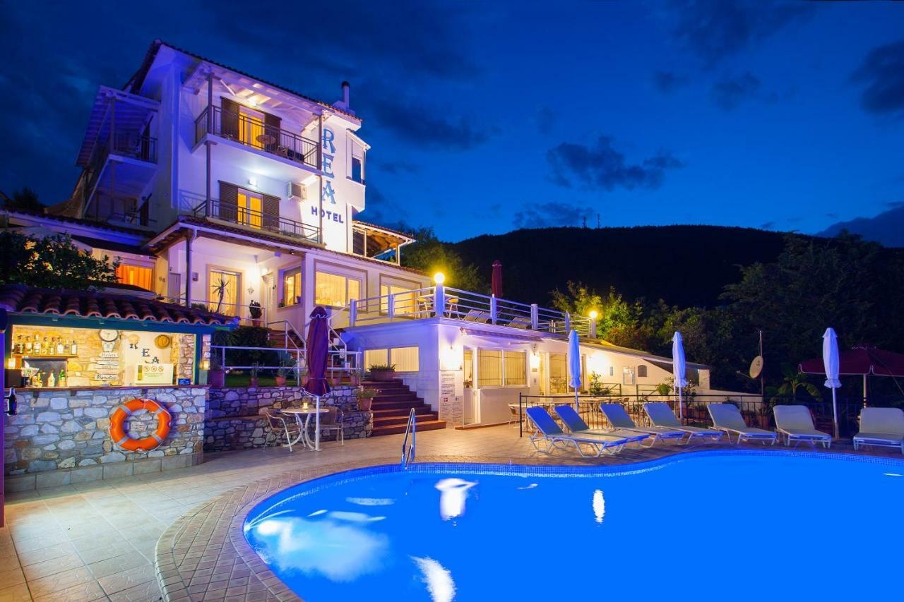Hotel Rea Megali Ammos  Bagian luar foto
