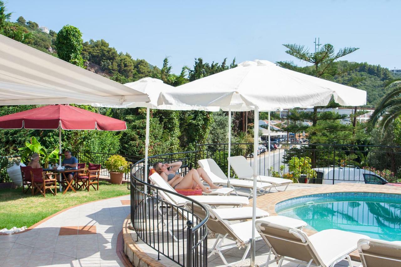 Hotel Rea Megali Ammos  Bagian luar foto